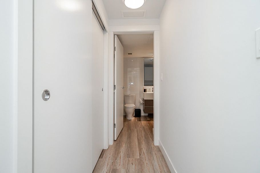 107 110 Switchmen Street Vancouver, BC - 22