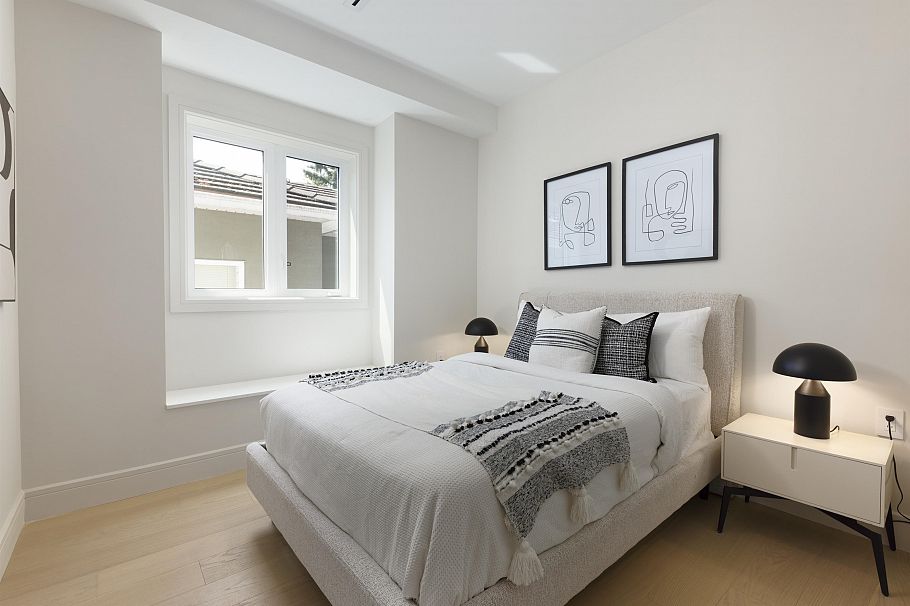 2068 E 1st Avenue Vancouver, BC - 12