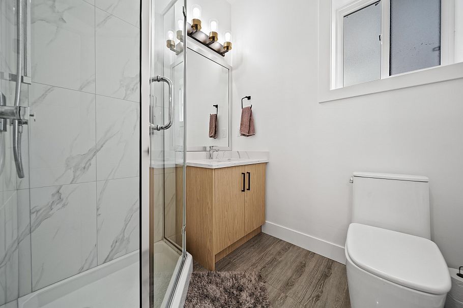 1131 E 23rd Avenue Vancouver, BC - 18