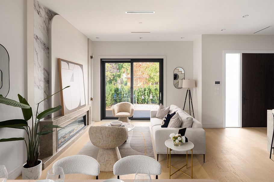 1 1450 E 30th Avenue Vancouver, BC - 5