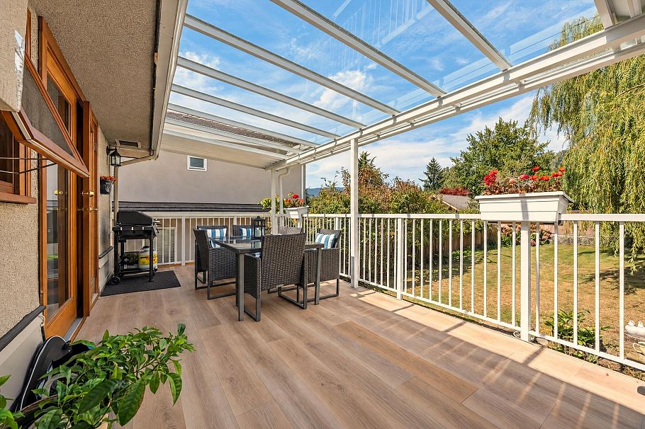 430 W Kings Road North Vancouver, BC - 23
