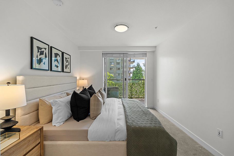 TH3 108 E 8th Street North Vancouver, BC - 14