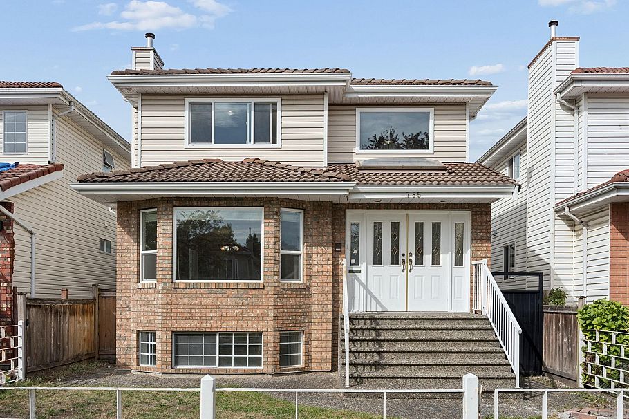 785 E 50th Avenue Vancouver, BC - 1