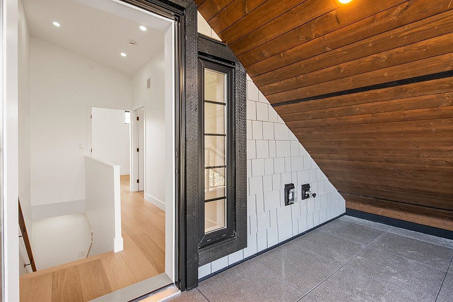 2 1166 E 26th Avenue Vancouver, BC - 18