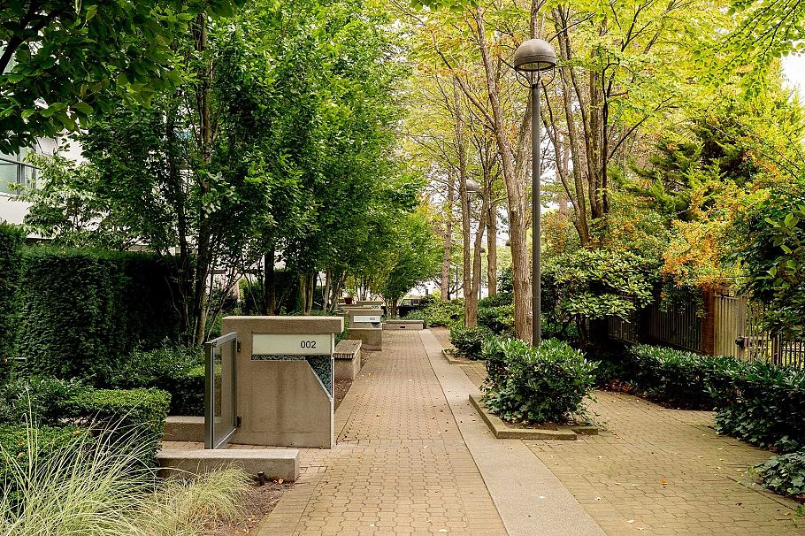 2 1777 W 7th Avenue Vancouver, BC - 24