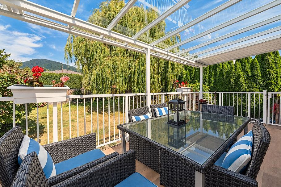 430 W Kings Road North Vancouver, BC - 22