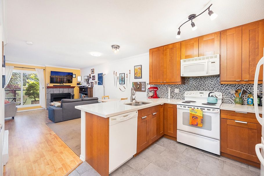 308 2255 Eton Street Vancouver, BC - 2
