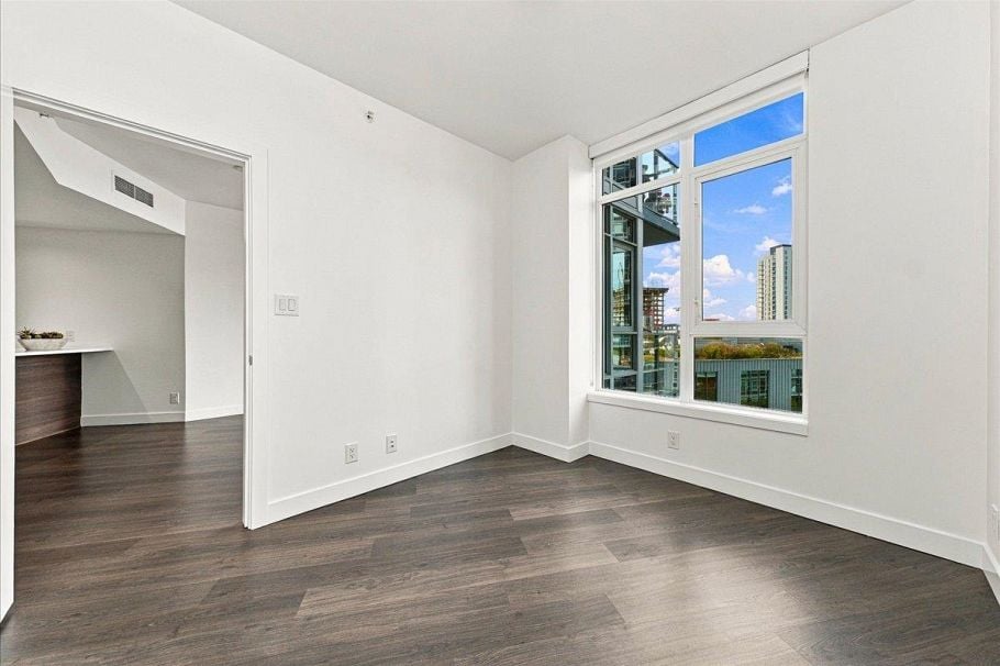 706 3557 Sawmill Crescent Vancouver, BC - 16