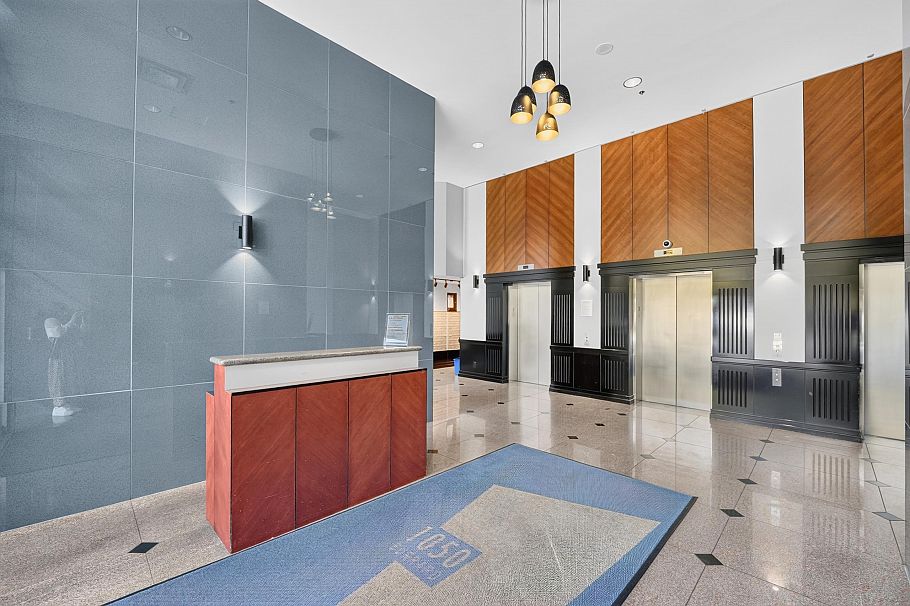 1110 1050 Burrard Street Vancouver, BC - 25