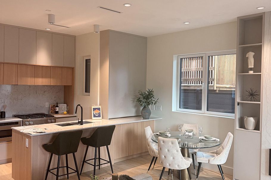1 3315 W 10th Street Vancouver, BC - 24