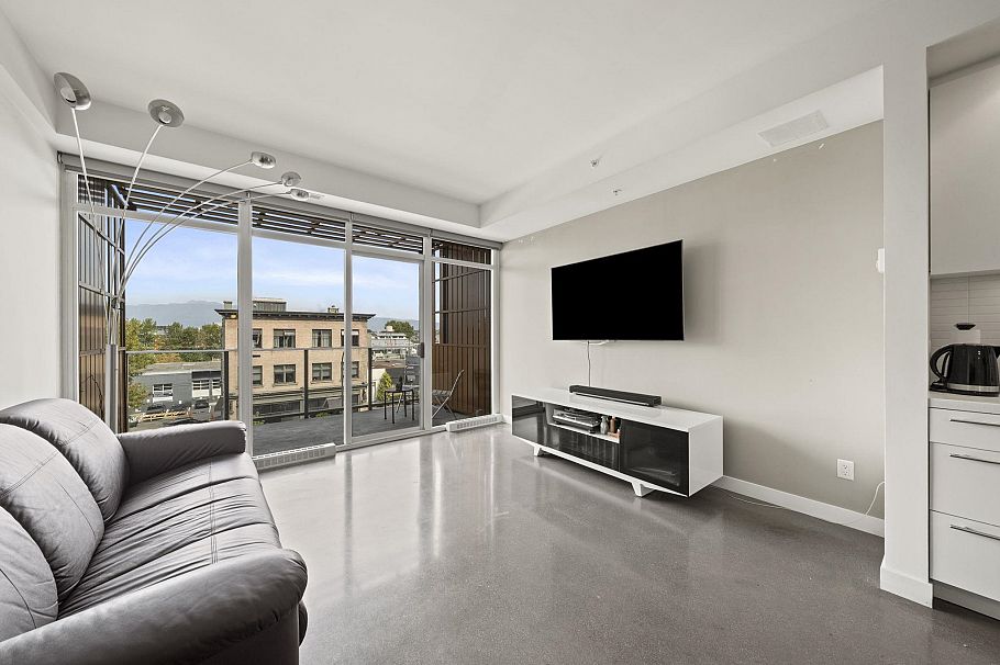 413 256 E 2nd Avenue Vancouver, BC - 4