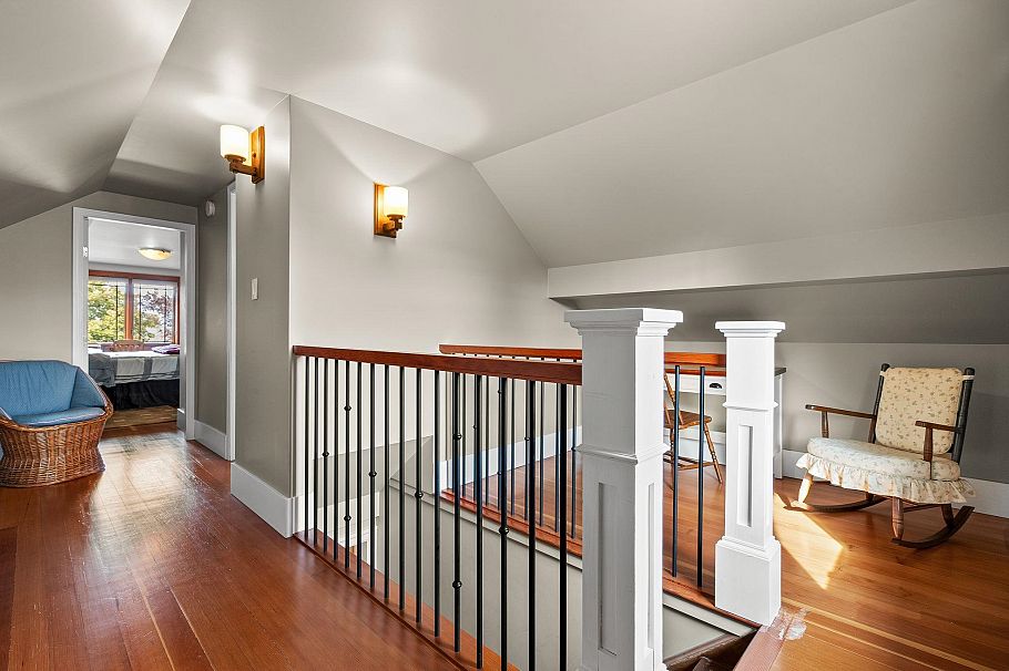 3692 W 19th Avenue Vancouver, BC - 15