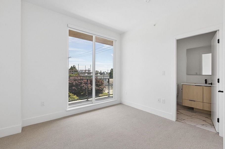 303 333 St. Davids Avenue North Vancouver, BC - 14