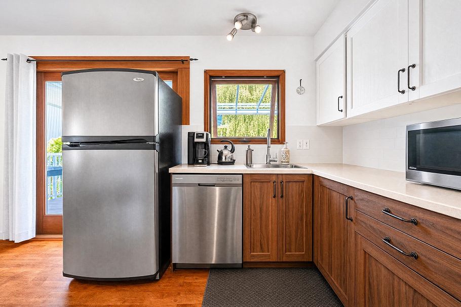 430 W Kings Road North Vancouver, BC - 7