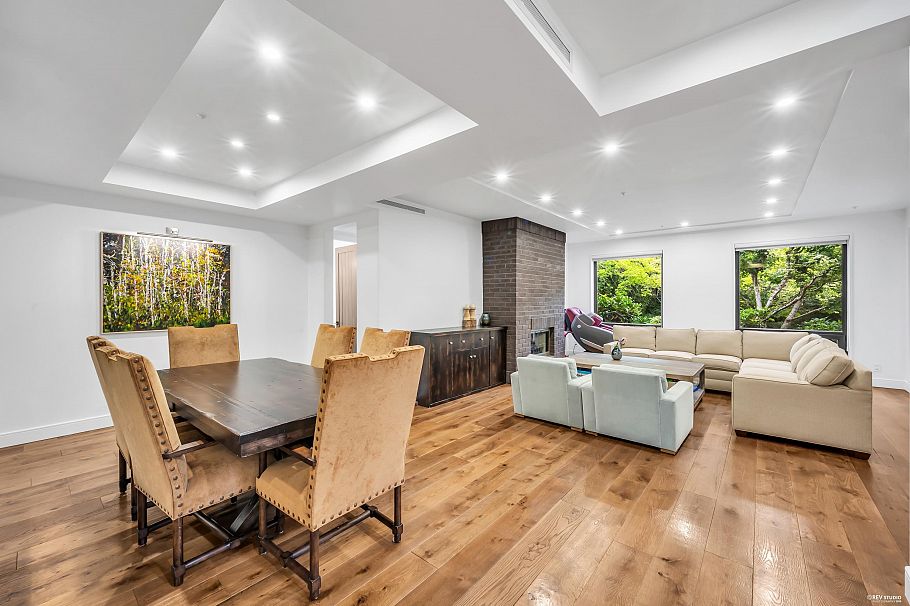 1112 W 38th Avenue Vancouver, BC - 8