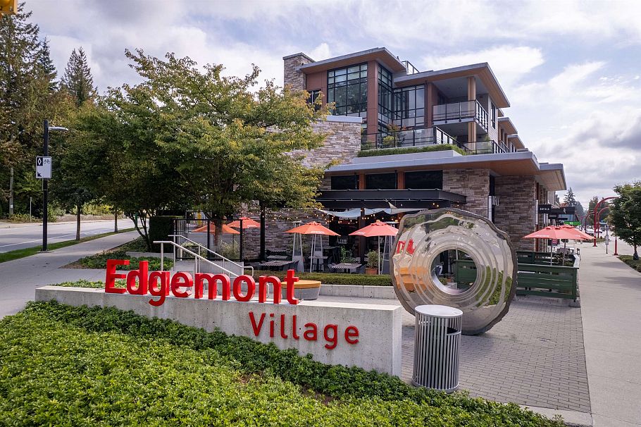 3595 Wellington Crescent North Vancouver, BC - 35