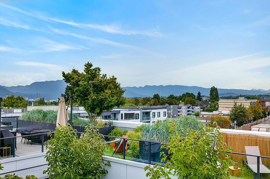 411 2520 Guelph Street Vancouver, BC - 29