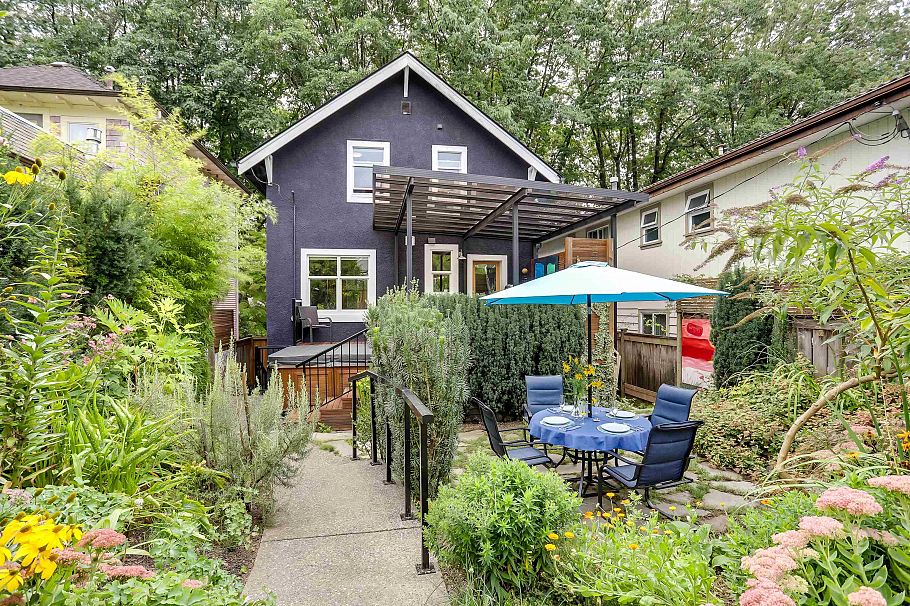 2227 E 7th Avenue Vancouver, BC - 31
