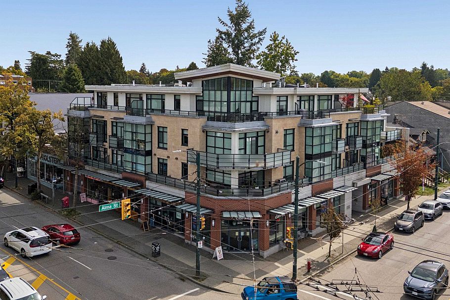 306 2020 Alma Street Vancouver, BC - 1