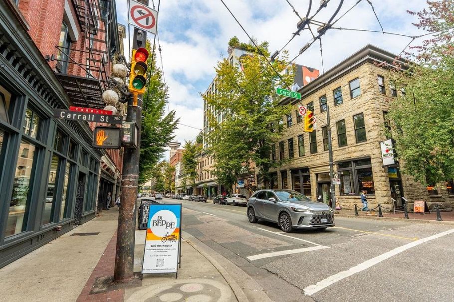 401 1 E Cordova Street Vancouver, BC - 24
