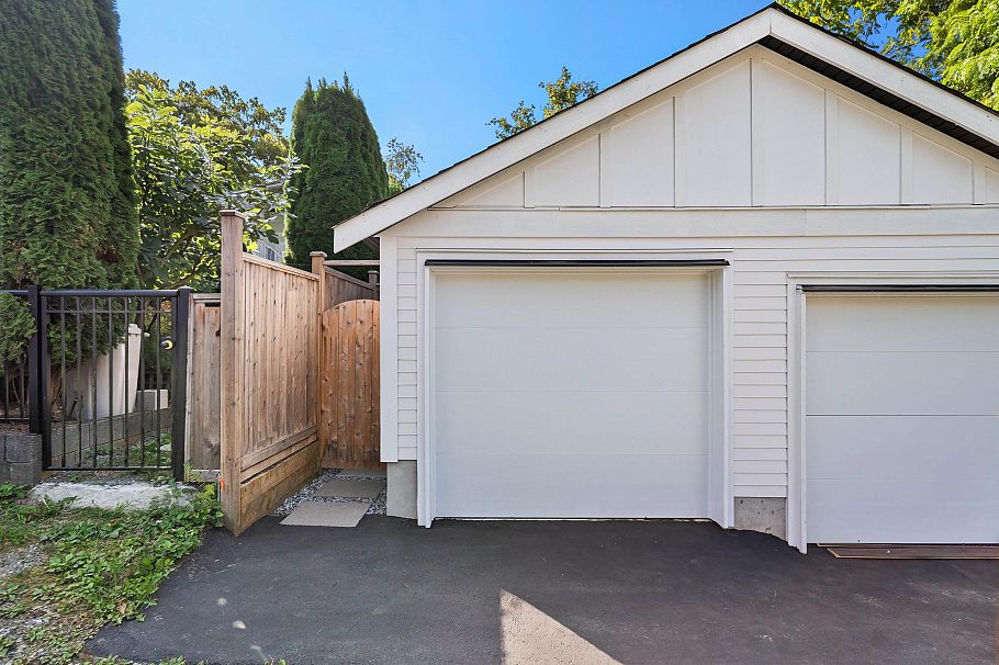 1131 E 23rd Avenue Vancouver, BC - 32