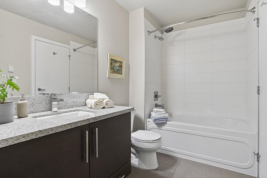 202 3294 Mt Seymour Parkway North Vancouver, BC - 22