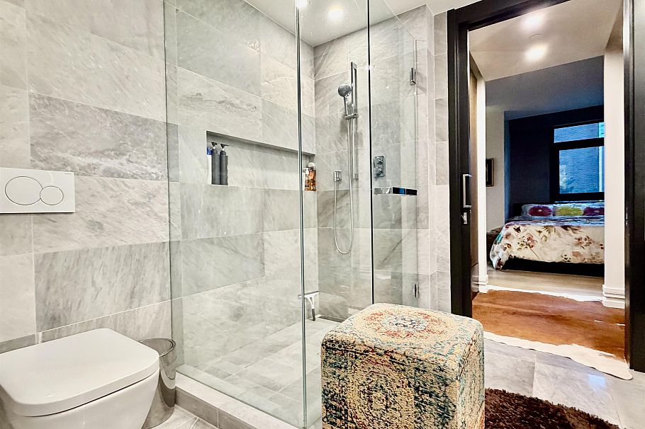 406 889 Pacific Street Vancouver, BC - 11