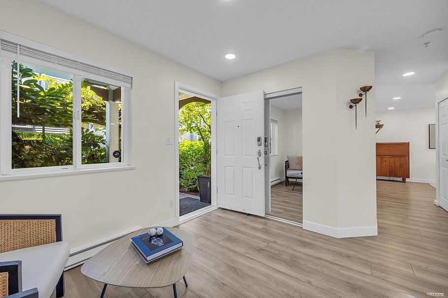 5 1233 W 16th Street North Vancouver, BC - 2