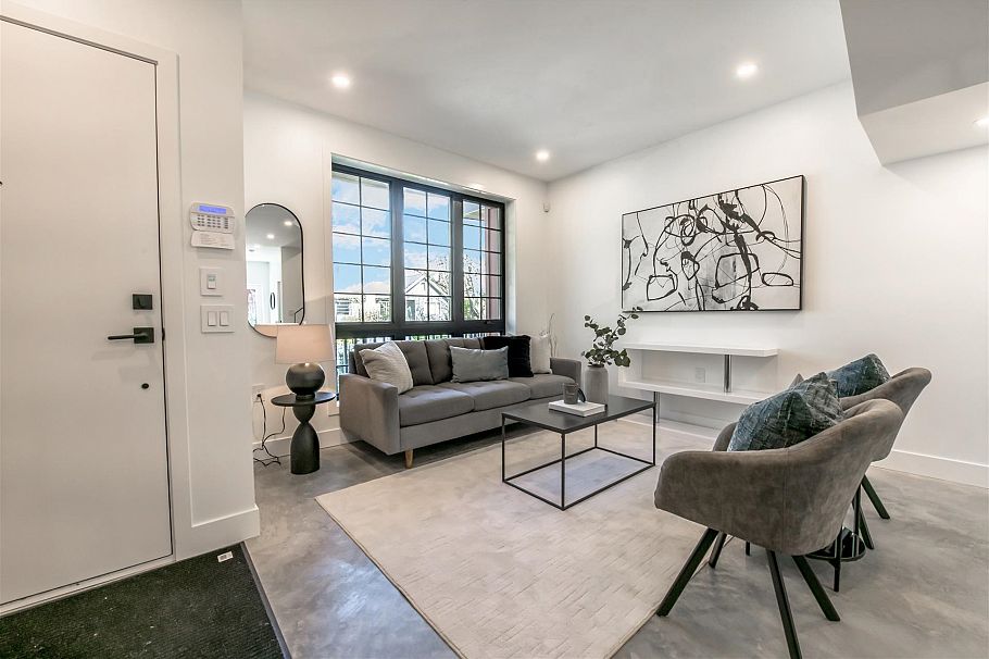 2 1166 E 26th Avenue Vancouver, BC - 3