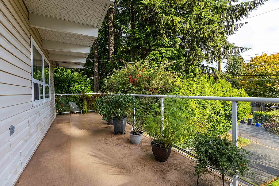 3063 Royal Avenue North Vancouver, BC - 16