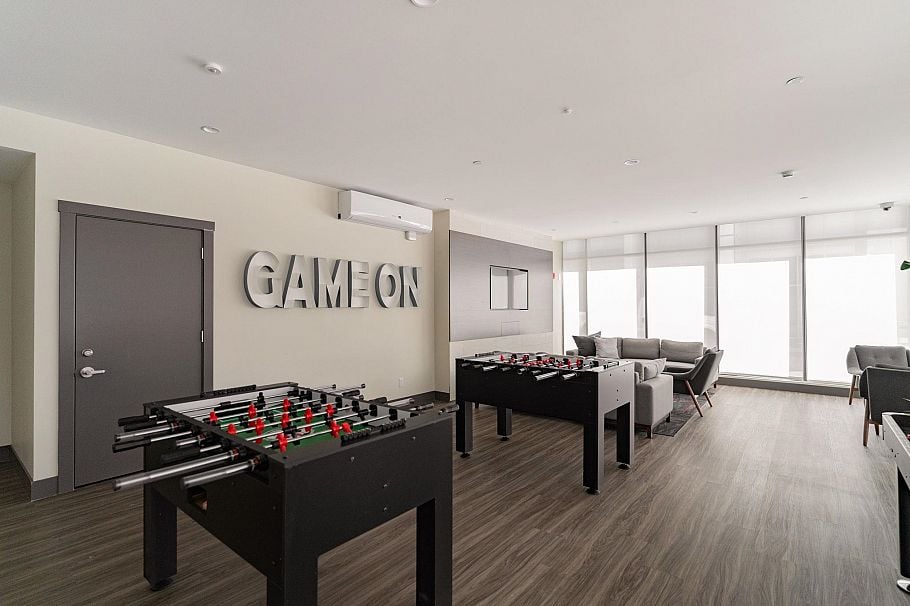 602 3581 E Kent Avenue North Vancouver, BC - 14