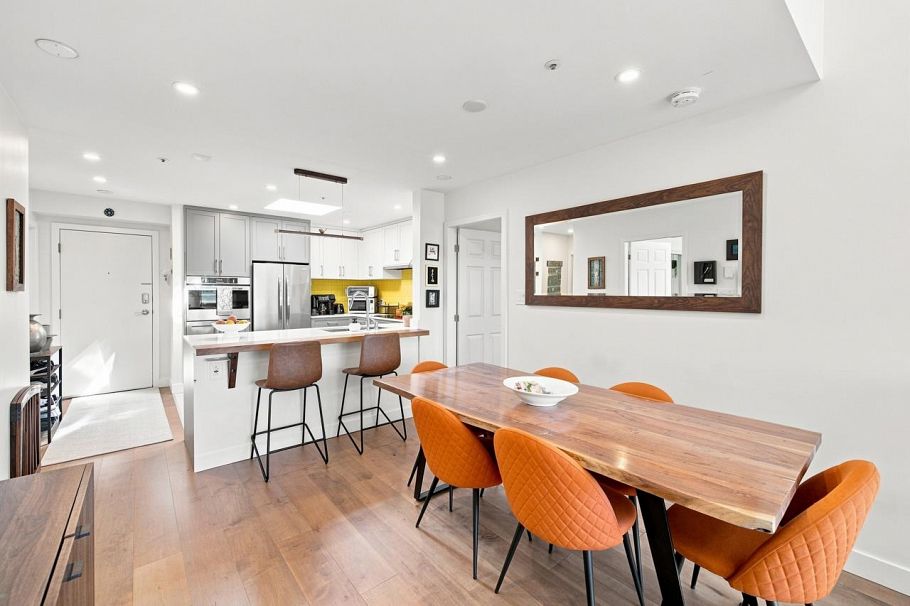 412 3480 Main Street Vancouver, BC - 2