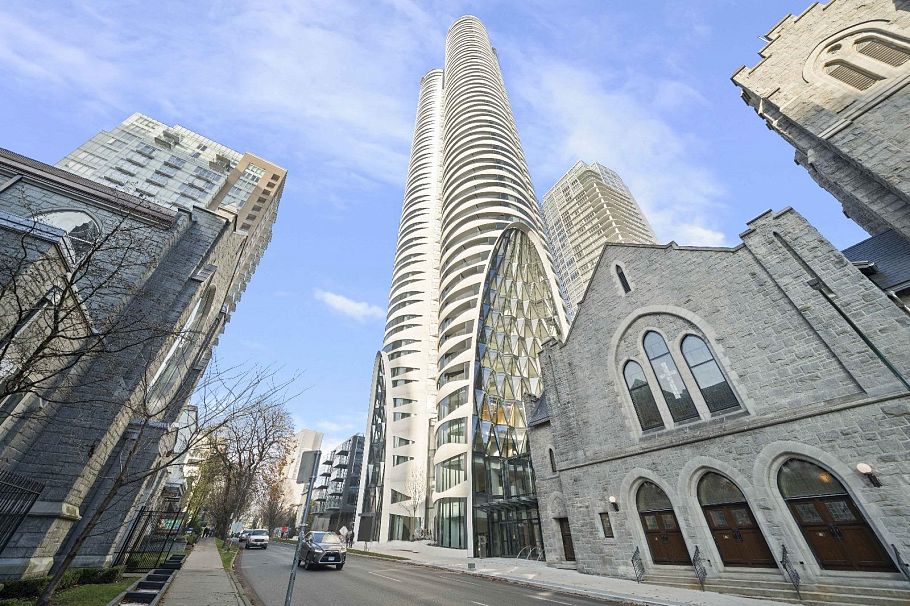 706 1033 Nelson Street Vancouver, BC - 1