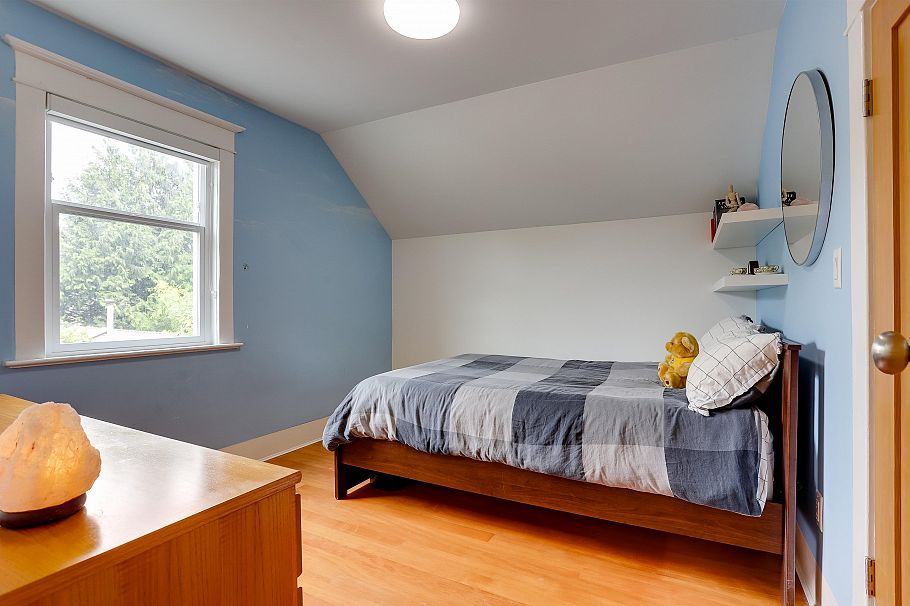 2227 E 7th Avenue Vancouver, BC - 18