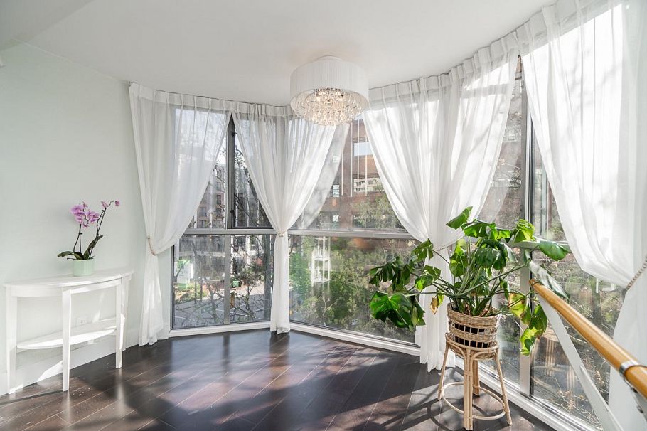 403 811 Helmcken Street Vancouver, BC - 11