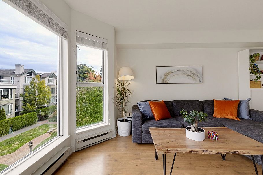 303 225 E 19th Avenue Vancouver, BC - 3