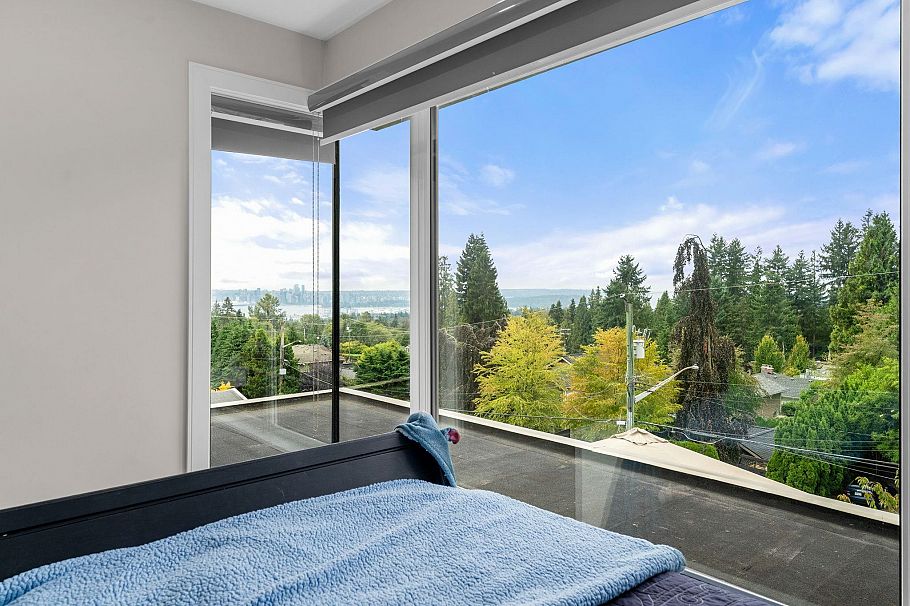 3980 Norwood Avenue North Vancouver, BC - 24