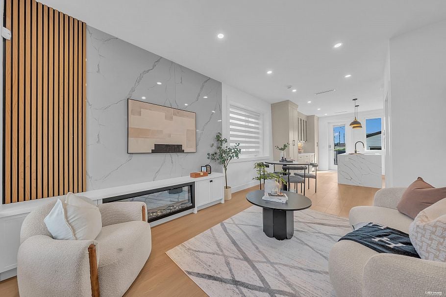 4328 Rupert Street Vancouver, BC - 2