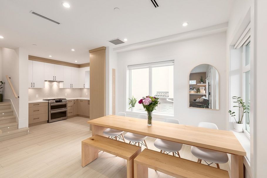 1727 E 22nd Avenue Vancouver, BC - 12