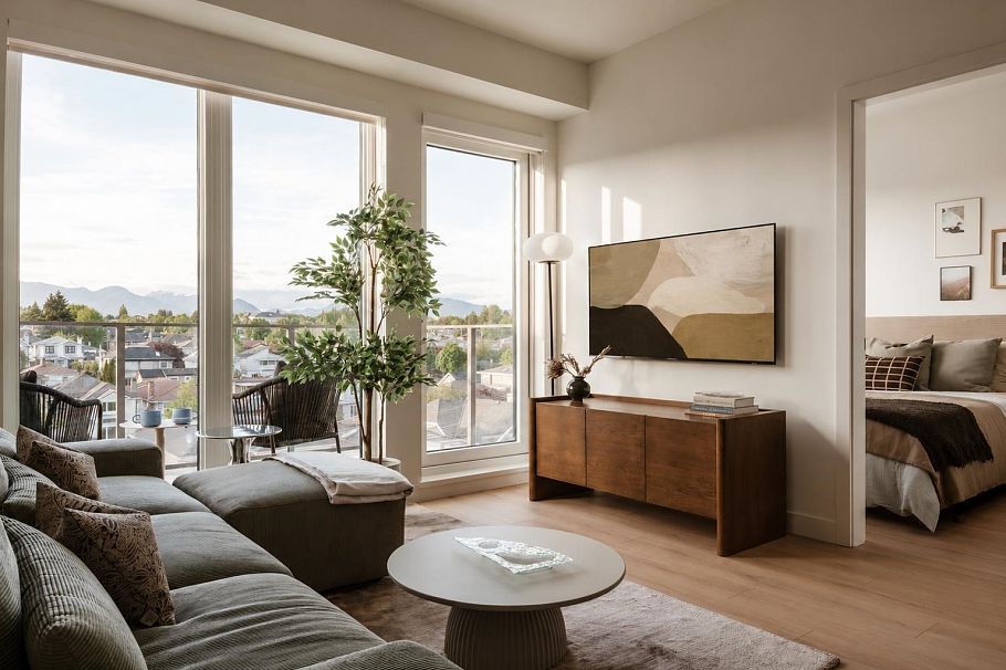 301 133 W 49th Avenue Vancouver, BC - 3