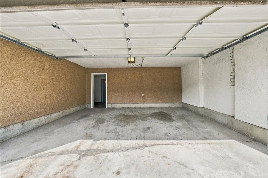 4371 Commercial Street Vancouver, BC - 35