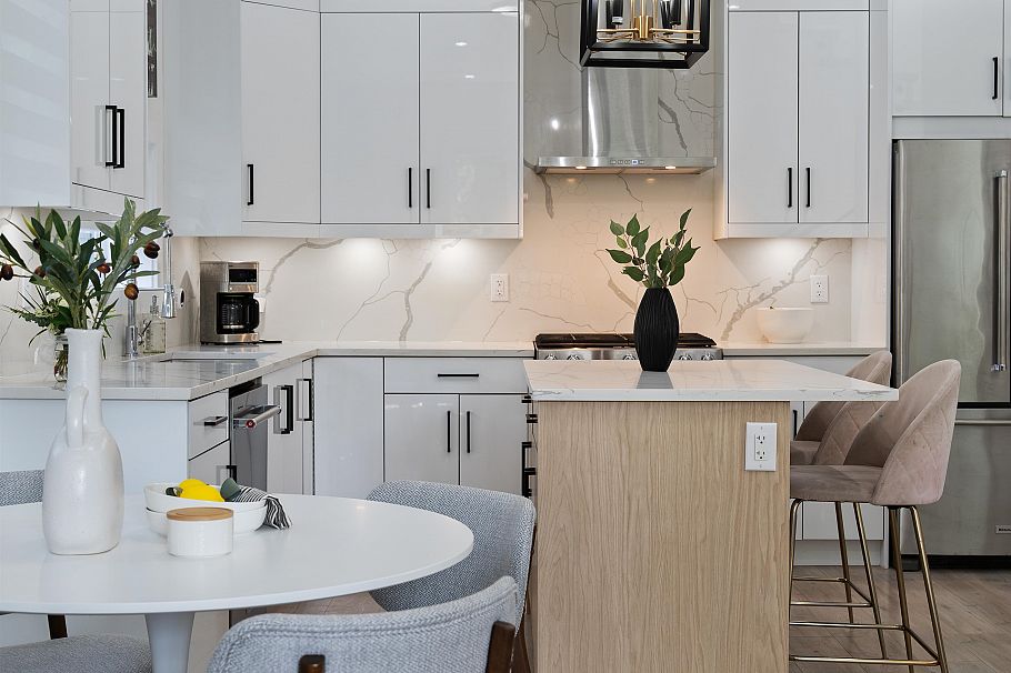 1131 E 23rd Avenue Vancouver, BC - 8
