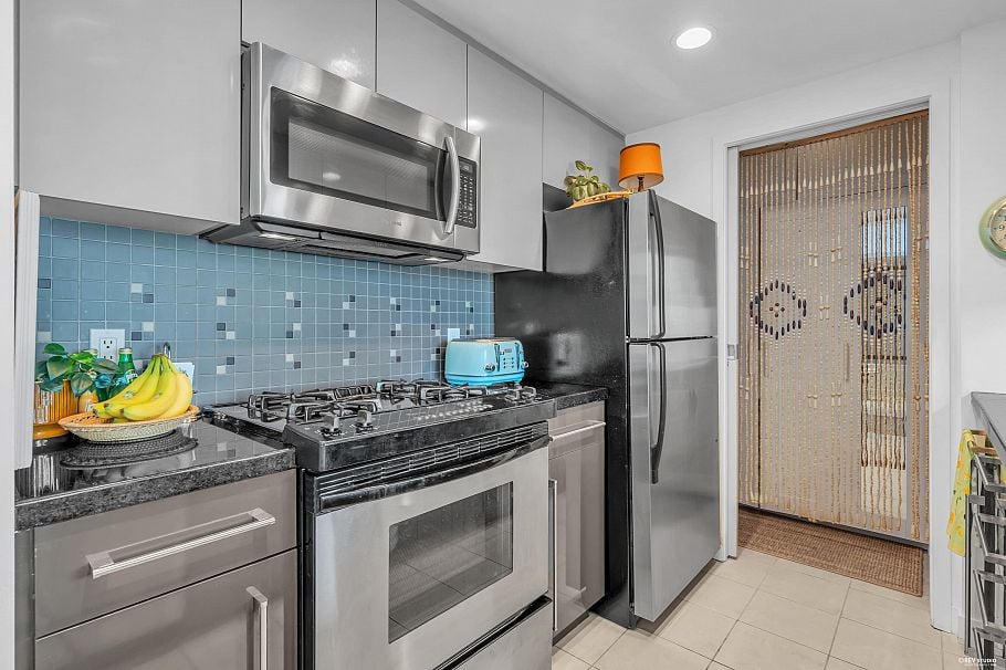 3005 1408 Strathmore Mews Vancouver, BC - 9