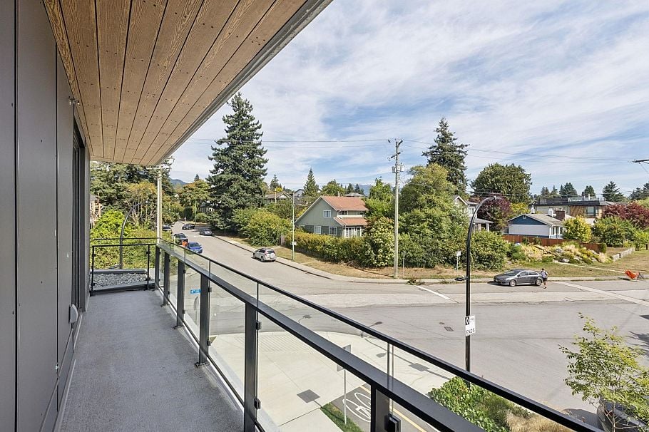 303 333 St. Davids Avenue North Vancouver, BC - 20