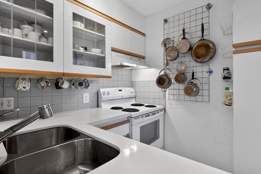 2175 W 3rd Avenue Vancouver, BC - 10