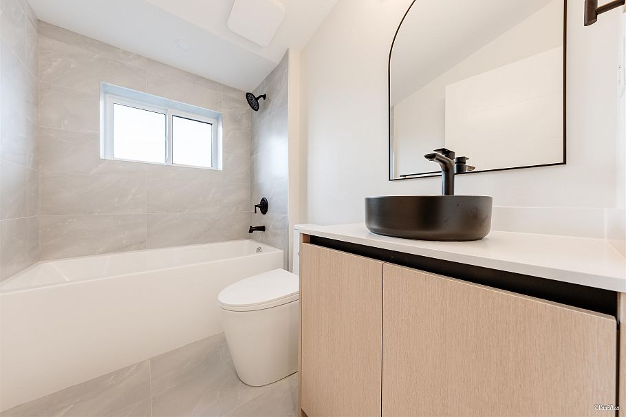 202 5092 Slocan Street Vancouver, BC - 13