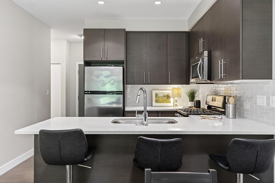 202 3294 Mt Seymour Parkway North Vancouver, BC - 11