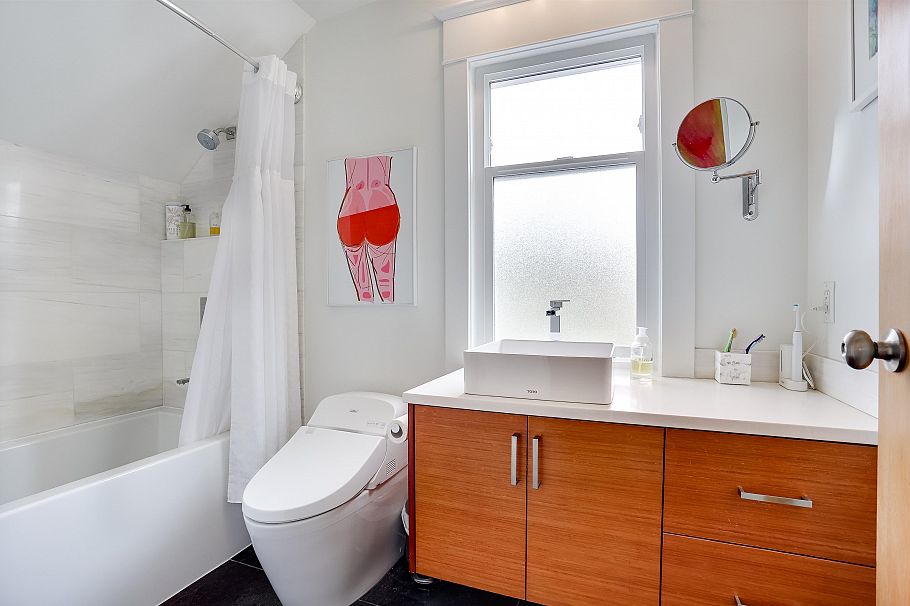 2227 E 7th Avenue Vancouver, BC - 16