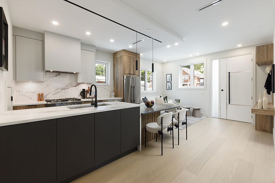 2068 E 1st Avenue Vancouver, BC - 7
