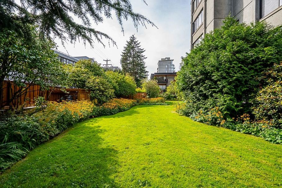 902 1616 W 13 Avenue Vancouver, BC - 32